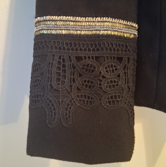 Romeo & Juliet Couture Military Lace Gold Buttons Blazer Jacket Size M - Picture 4 of 11